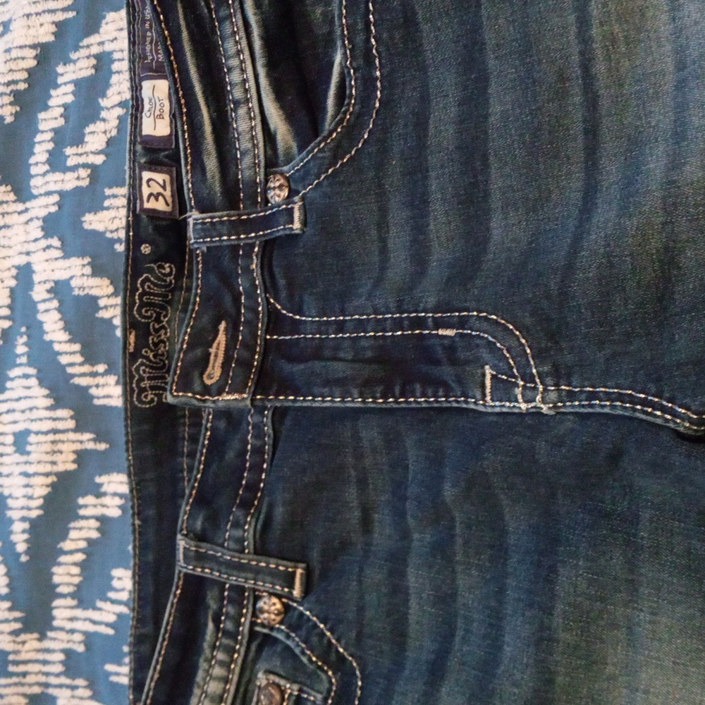Women's jeans